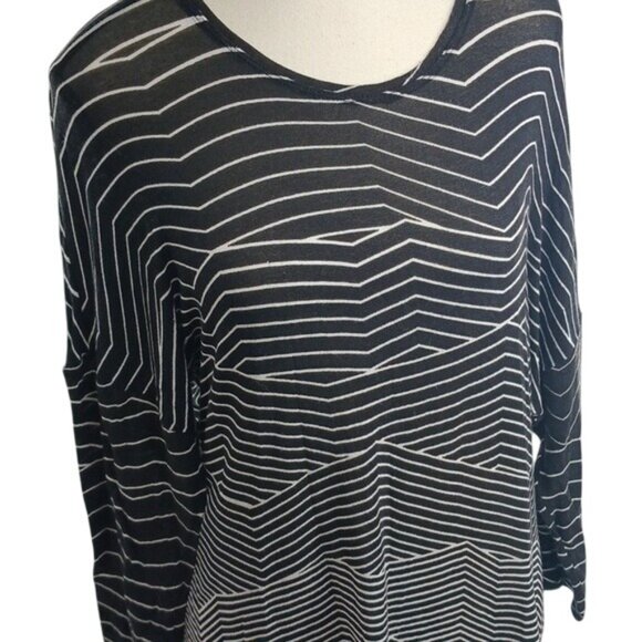 BCBGMAXAZRIA Blouse Black White Striped Asymmetrical Semi Sheer Womens Size S - Picture 3 of 6